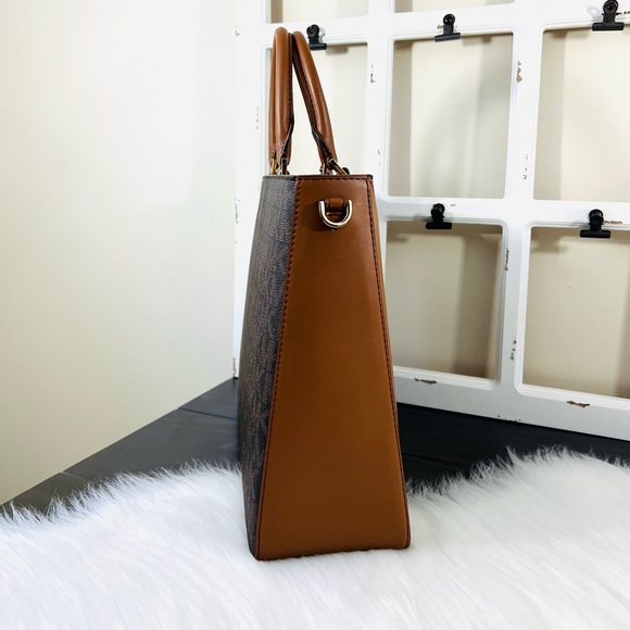 Michael Kors Jessie Large Tote Satchel - Picture 5 of 13